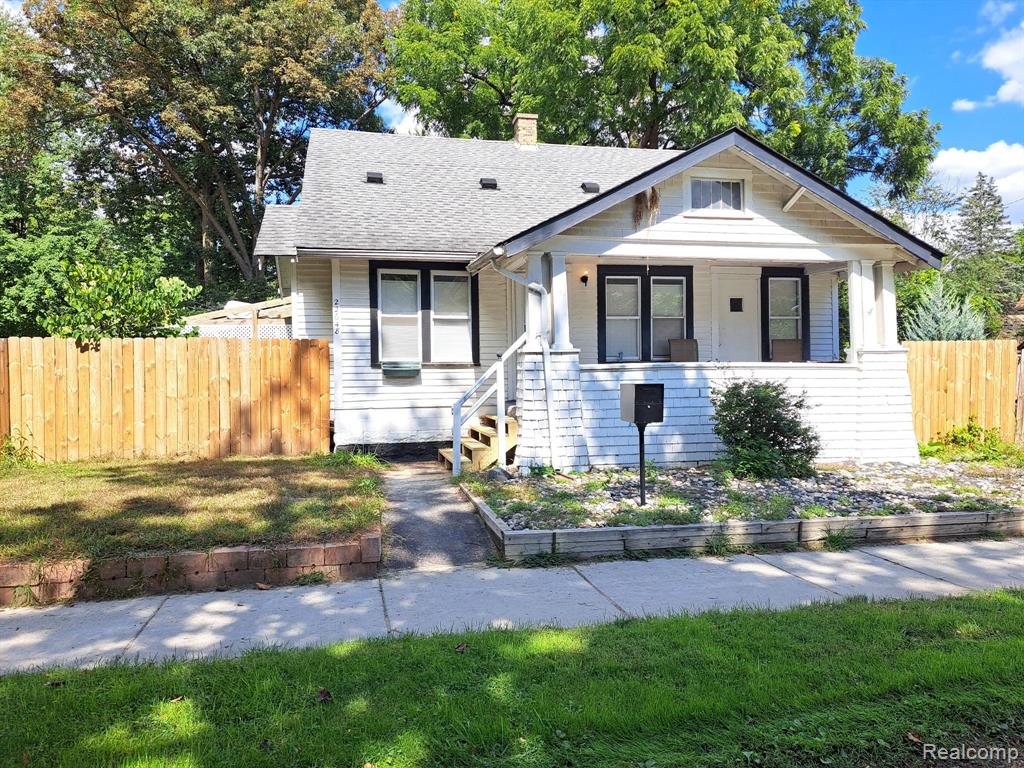 Santa Maria St, Detroit, MI 48219