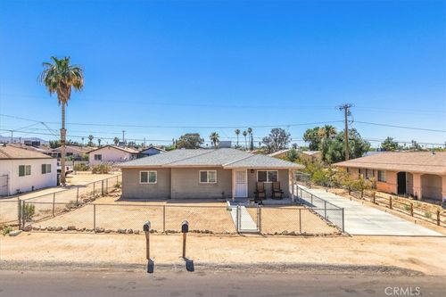 5566 Cahuilla Ave, 29 Palms, CA, 92277-1418 | Card Image