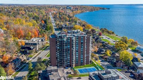 206-181 Collier St, Barrie, ON, L4M5L6 | Card Image