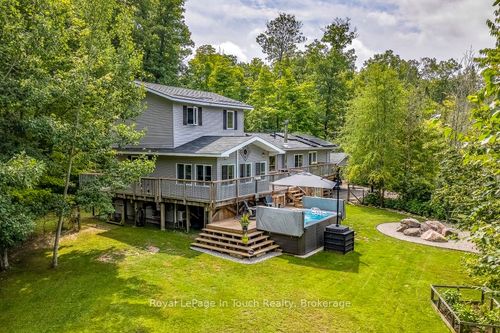 36 Meadows Ave, Tay, ON, L0K2C0 | Card Image