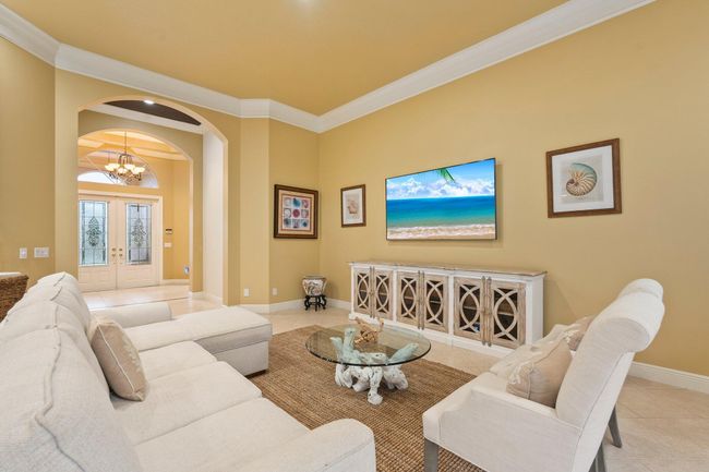 8107 Links Way, House other with 3 bedrooms, 3 bathrooms and null parking in Port St Lucie FL | Image 8
