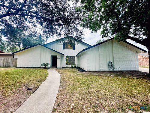 205 Magdalena Dr, Victoria, TX, 77904-3746 | Card Image