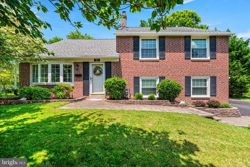 107 Lombardy Dr, WALLINGFORD, PA, 19086-6627 | Card Image