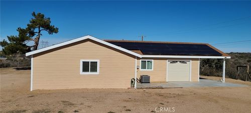 11242 Sesame Rd, Oak Hills, CA, 92344-8950 | Card Image