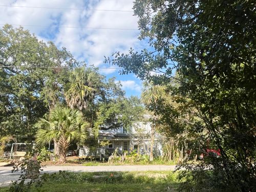58 Hankins Rd, Freeport, FL, 32439-4877 | Card Image