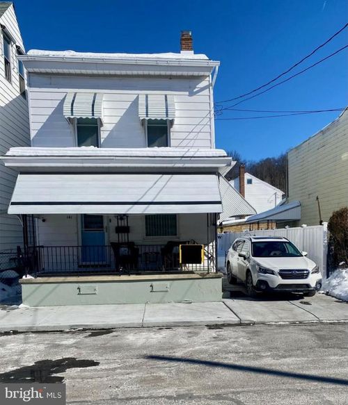 141 S Nichols St, SAINT CLAIR, PA, 17970-1239 | Card Image