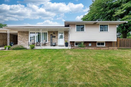 2 Maitland Ave, Hamilton, ON, L9A3J3 | Card Image