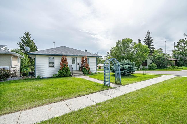 4845 50 Ave, House other with 3 bedrooms, 2 bathrooms and 6 parking in Kitscoty AB | Image 30