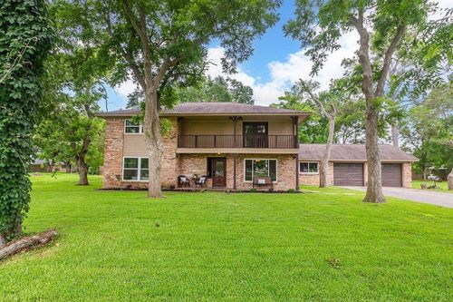 1055 S Anderson Street, Angleton, TX, 77515 | Card Image