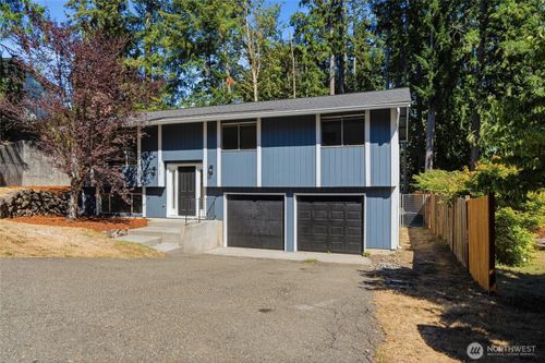 2715 Lodgepole Dr Se, Port Orchard, WA, 98366-2226 | Card Image