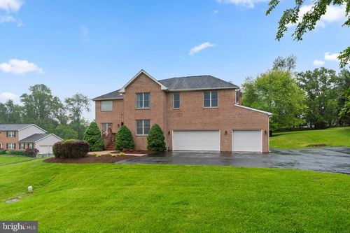 9805 Slalom Run Dr, WOODSTOCK, MD, 21163-1139 | Card Image