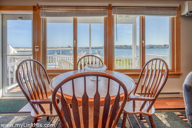 UNIT-2 - 47 E Chop Dr, Condo with 1 bedrooms, 1 bathrooms and null parking in Oak Bluffs MA | Image 6