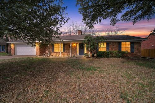 3904 Bandera Dr, Granbury, TX, 76049-5138 | Card Image