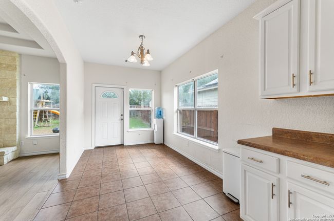 7619 Bit Cir, House other with 3 bedrooms, 2 bathrooms and null parking in Elmendorf TX | Image 9