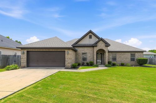 5502 Glenn Cv, Bryant, AR, 72022-9243 | Card Image