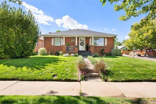 2695 Eudora St, Denver, CO, 80207-3216 | Card Image