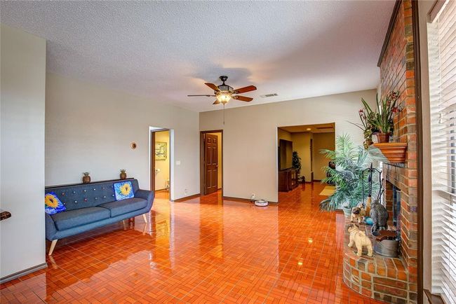 1325 Woodthorpe Drive, Sold in Mesquite - Zoocasa