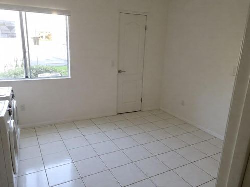7130 Shoreline Dr, San Diego, CA, 92122-4907 | Card Image