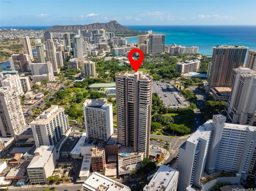 apt-32a-1910 Ala Moana Blvd, Honolulu, HI, 96815-1818 | Card Image
