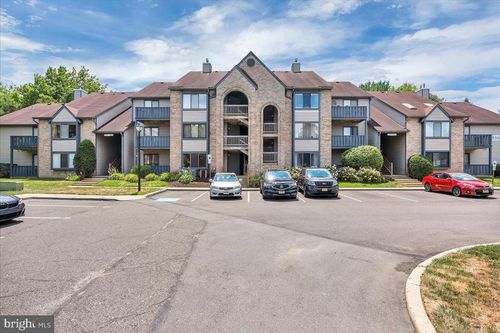 5512 Aberdeen Dr, MOUNT LAUREL, NJ, 08054-5642 | Card Image