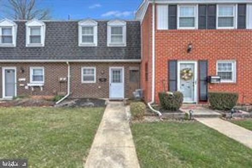 663 Colony Dr, YORK, PA, 17404-1736 | Card Image