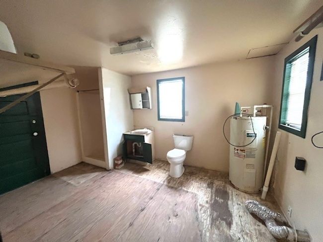 Bathroom 2 | Image 28