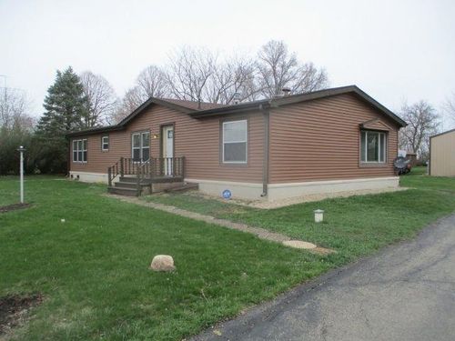 2912 E 11th Rd, Ottawa, IL, 61350-9746 | Card Image