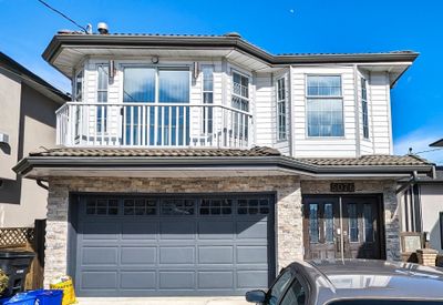 5076 Smith Ave, House other with 5 bedrooms, 3 bathrooms and 6 parking in Burnaby BC | Image 2