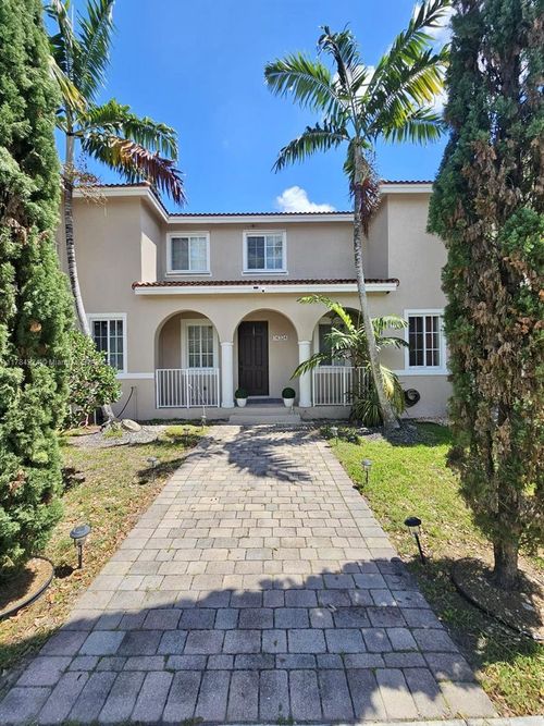 14324 Sw 274th Way, Homestead, FL, 33032-8815 | Card Image
