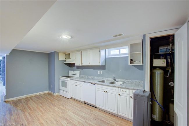 46 Elmwood Ave, House other with 6 bedrooms, 2 bathrooms and 4 parking in Cambridge ON | Image 19