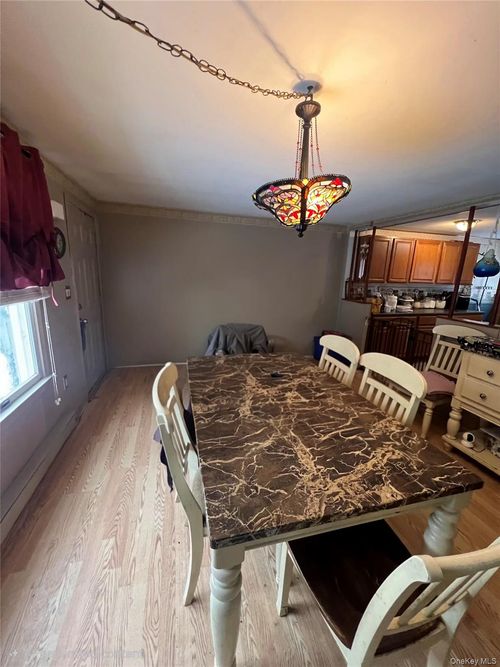 1232 Albany Post Rd, Gardiner, NY, 12525-5519 | Card Image