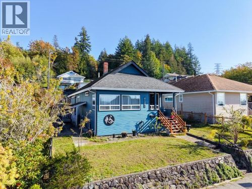 5732 Maple Ave, Powell River, BC, V8A4N9 | Card Image