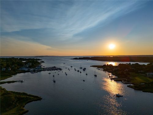 112 Avondale Rd, Westerly, RI, 02891-5000 | Card Image