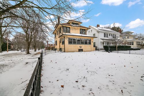 997 Evergreen Ave, Kankakee, IL, 60901-5348 | Card Image