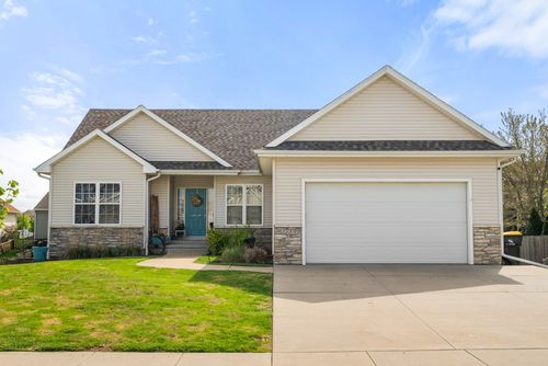 2225 Se Prairie Creek Dr, Waukee, IA, 50263-8633 | Card Image