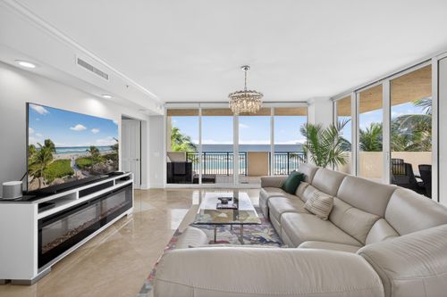452-3800 N Ocean Dr, Riviera Beach, FL, 33404-2896 | Card Image