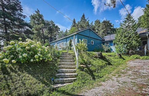 14170 Yonge St, Aurora, ON, L4G0P5 | Card Image