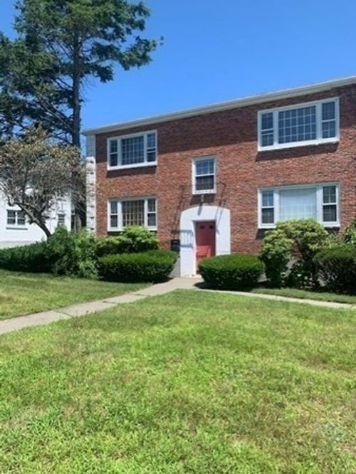 apt-1r-20 Abington Ave, Holbrook, MA, 02343-1552 | Card Image