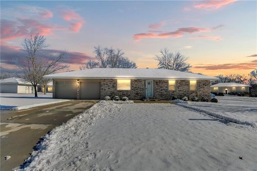 3609 Sw Harbor Cir, Lees Summit, MO, 64082-4023 | Card Image