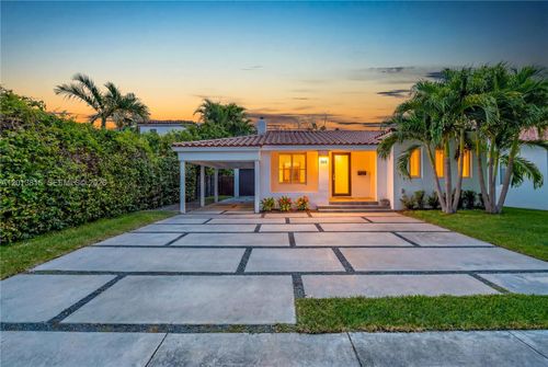 365 Sw 31st Rd, Miami, FL, 33129-2628 | Card Image
