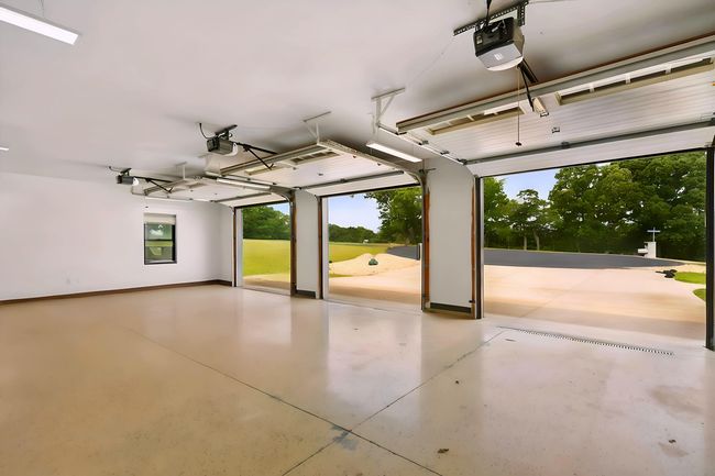 Three-Car Garage | Image 64