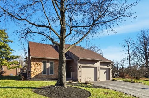 10432 Hickory Point Dr, Blue Ash, OH, 45242-4862 | Card Image