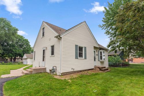 225 7th Ave Ne, Osseo, MN, 55369-1415 | Card Image