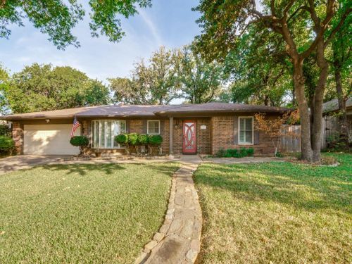 2922 Harvest Hill Drive, Grapevine, TX, 76051 | Card Image