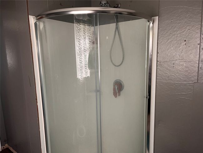 3/4 bath | Image 29
