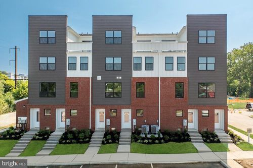 14h-914 Riverplace Dr, CONSHOHOCKEN, PA, 19428-2471 | Card Image