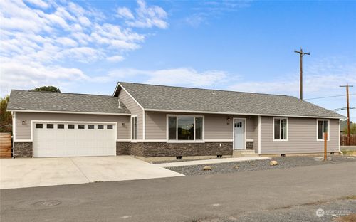 114 E Bender Road, Ellensburg, WA, 98926 | Card Image