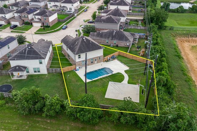 Enjoy added privacy and tranquility with no back neighbors—the perfect setting for peaceful outdoor living and relaxing evenings! | Image 19