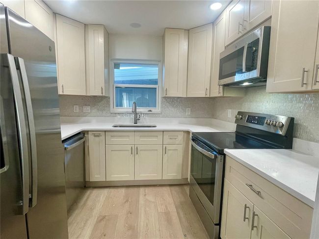 UNIT-71 - 6300 Flotilla Dr, Condo with 2 bedrooms, 2 bathrooms and null parking in HOLMES BEACH FL | Image 10