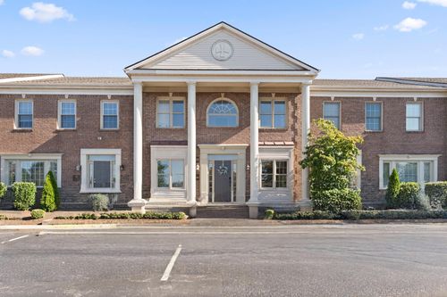 27-525 Darby Creek Rd, Lexington, KY, 40509-1603 | Card Image